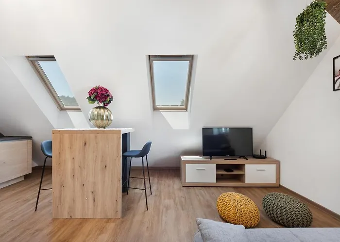 Smart Ljubljana Apartament *